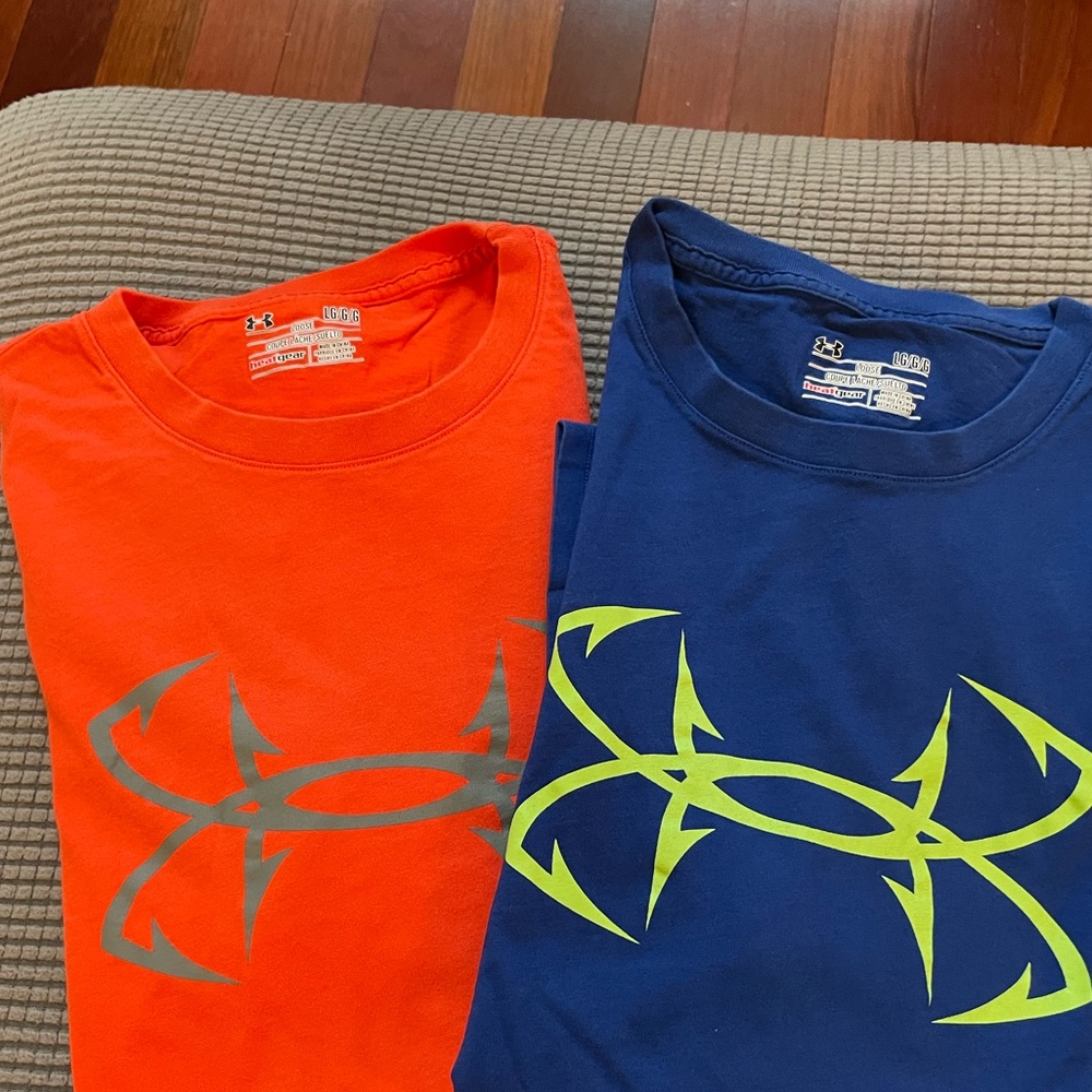 Bundle - 2x Under Armour Fishing Shirts - Size L